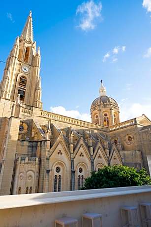 The White Knight Premium Boutique Hotel