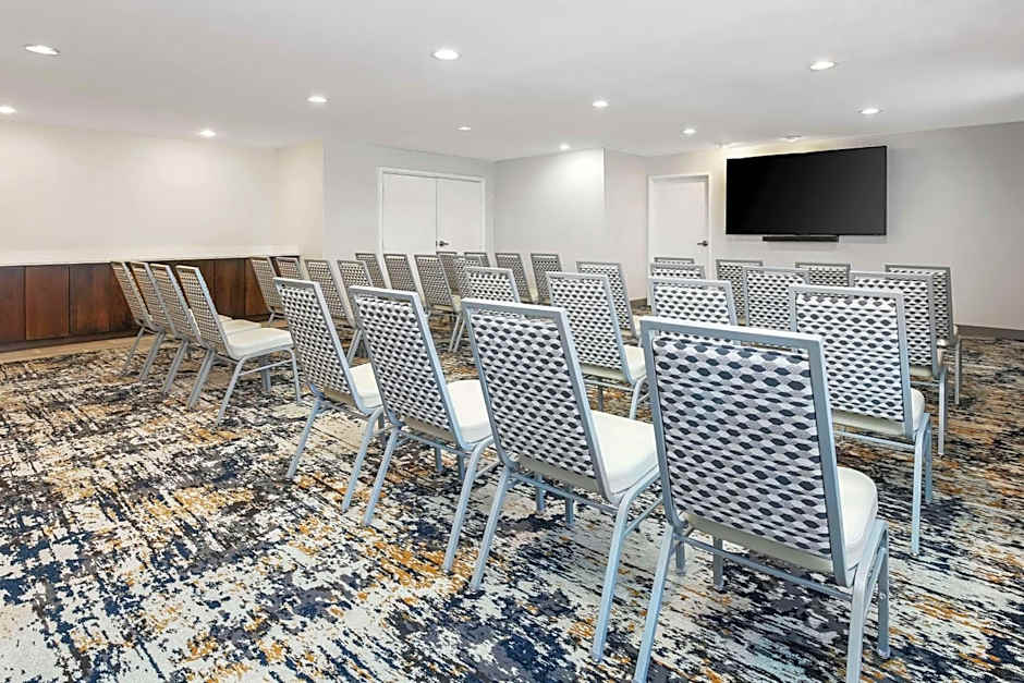 Hampton Inn By Hilton And Suites Denver Tech Center