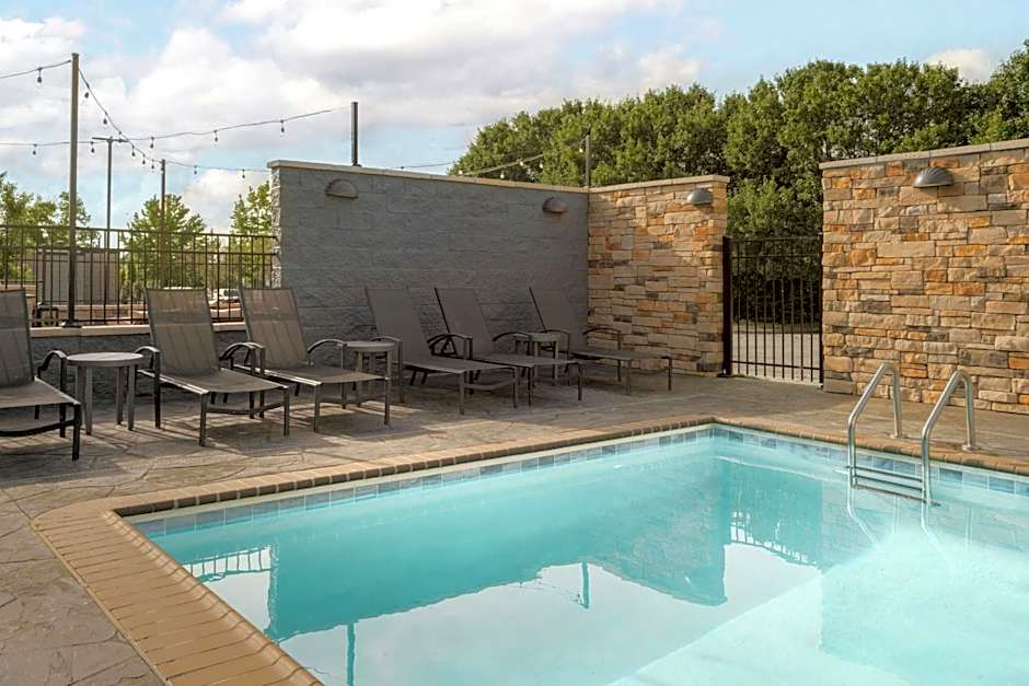 Fairfield by Marriott Inn & Suites Georgetown Lexington