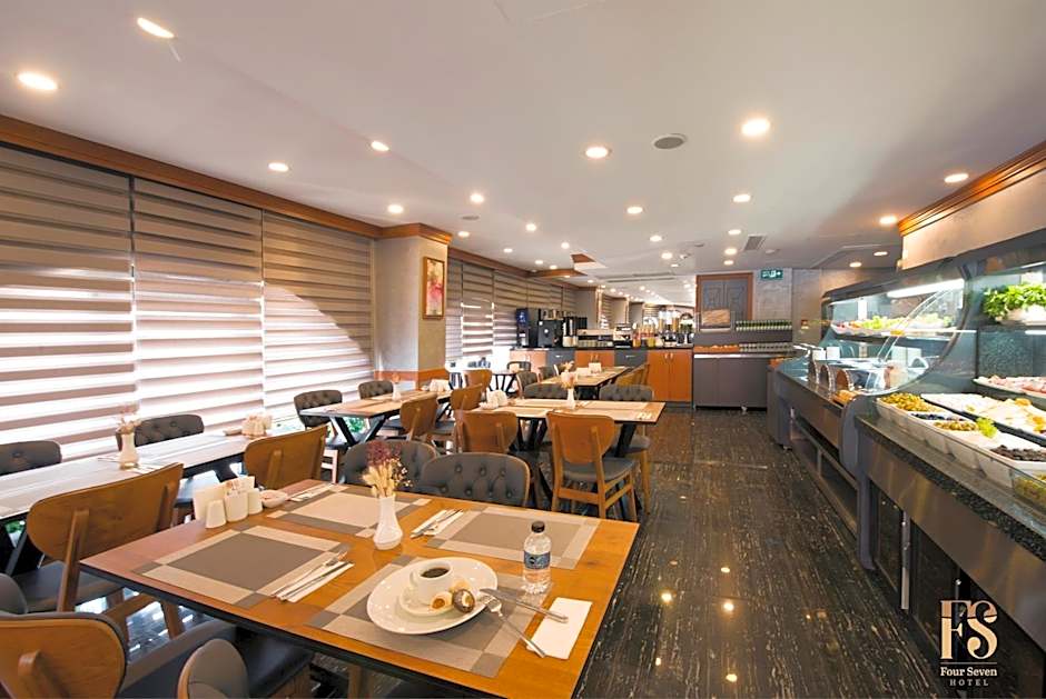 FOUR SEVEN HOTEL