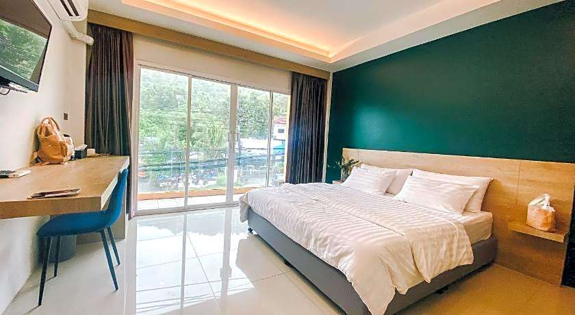 Tall Tree Poshtel Phuket