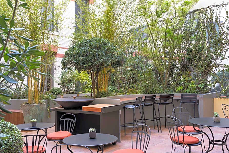 Victoria Palace Hotel