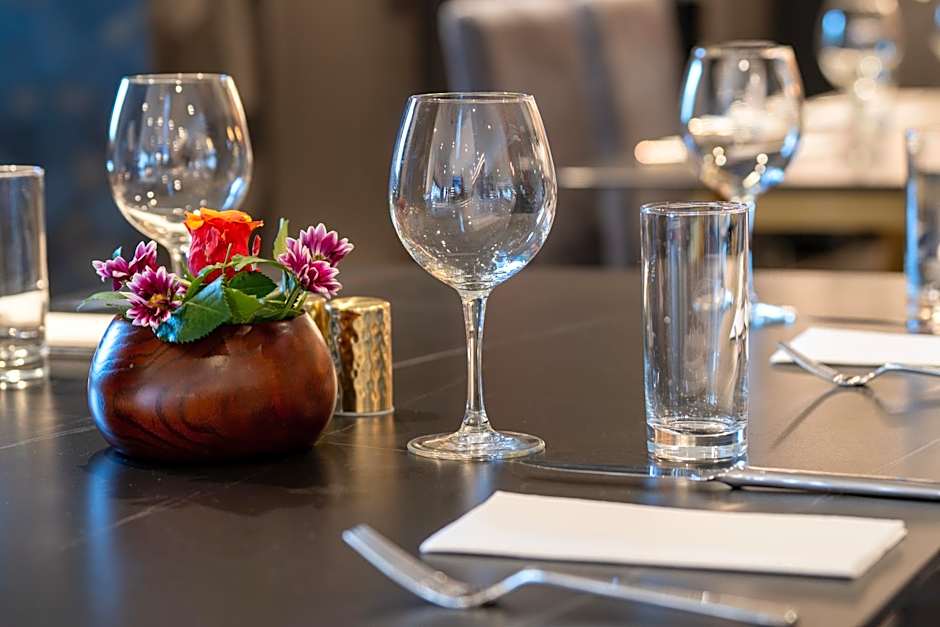 Champions Club and Hotel Houston Westchase