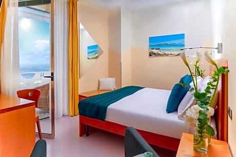 Superior Double Room with Balcony and Sea View