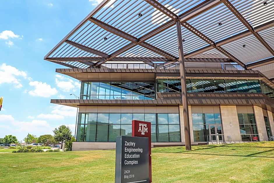 Holiday Inn Express Hotel & Suites College Station By IHG