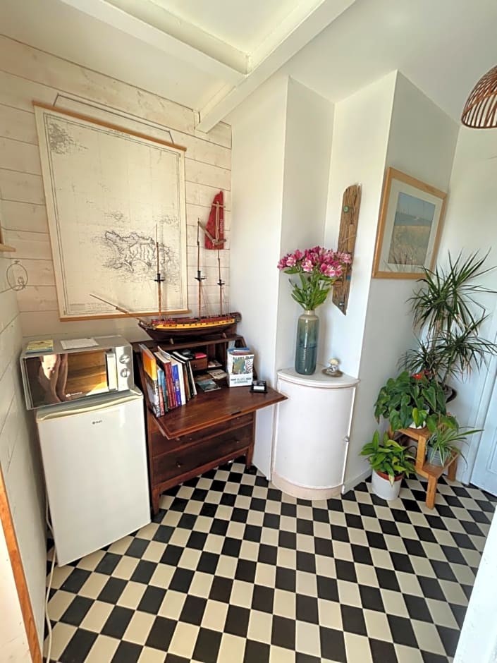 "La Cabine" atypique, vue mer à la VILLA PLEIN VENT