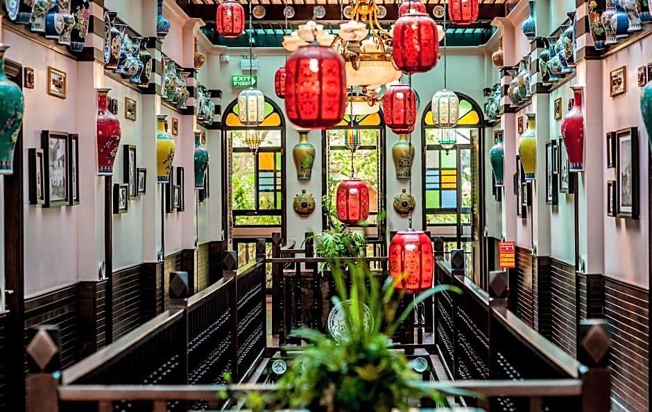 Songkhla Tae Raek Antique Hotel