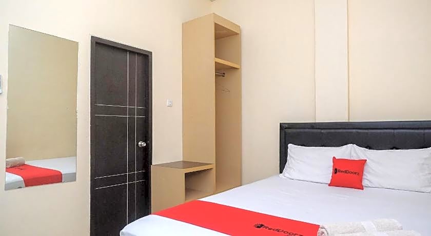 RedDoorz near Taman Pantai Alam Indah Tegal