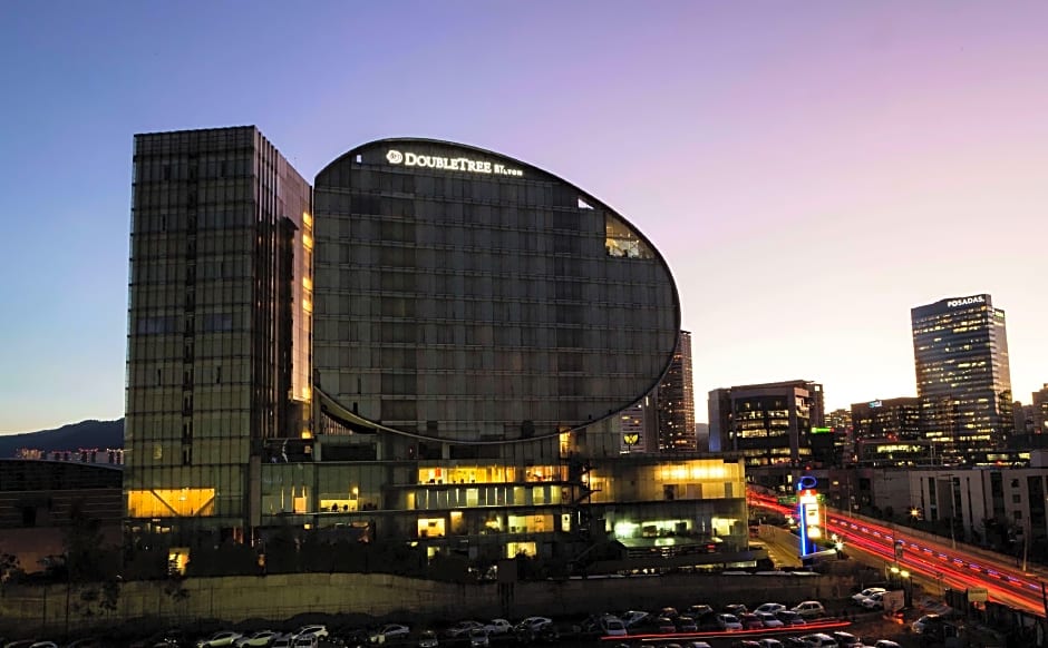 DoubleTree by Hilton Mexico City Santa Fe