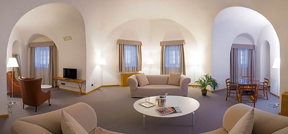 Hotel Cavour Et Des Officiers