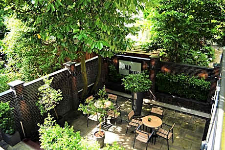 Triple Room with Garden View