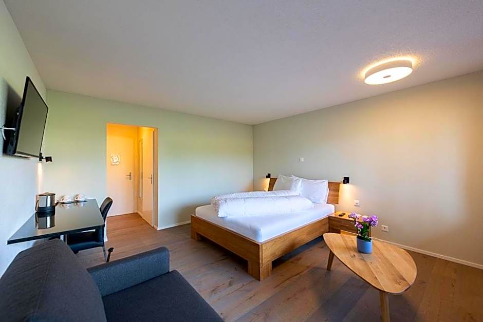 Noah Hotel