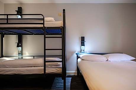 4 Bed Double Private Room Shared Bathroom