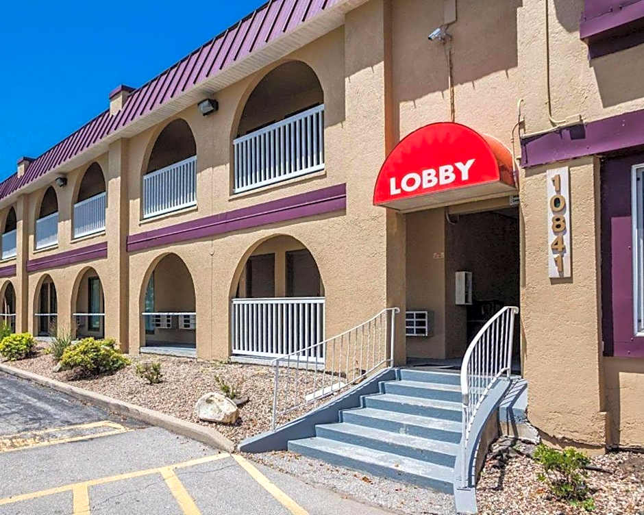 Econo Lodge Urbandale