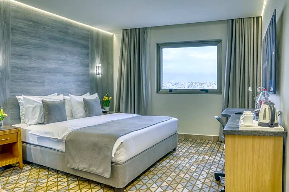 Geneva Hotel