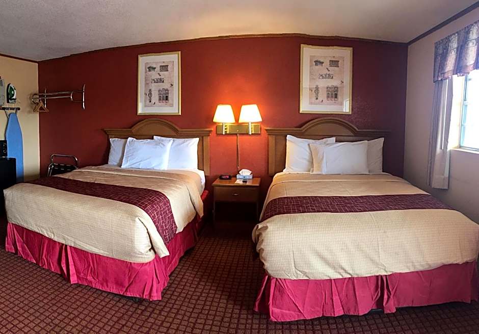 DeQueen Courtyard Inn