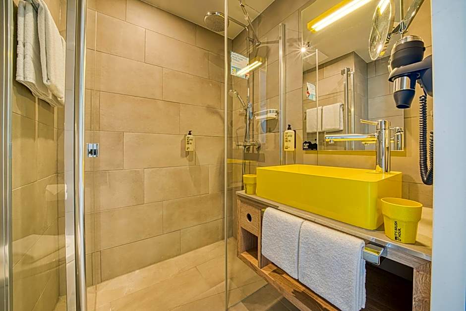 Vienna House Easy by Wyndham Augsburg