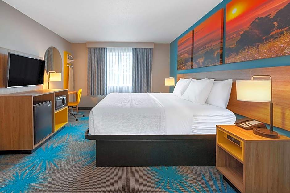Days Inn by Wyndham Sandusky / Cedar Point