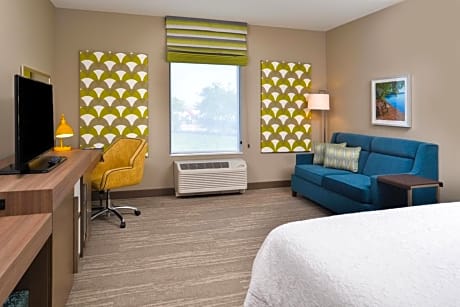 King Room W/ Sofa Bed And Fridge Non Smoking