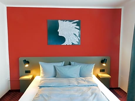 Deluxe Single Room
