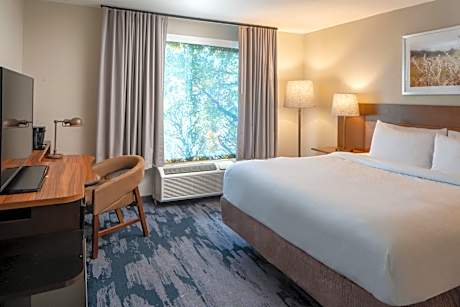 King Room - Hearing Accessible
