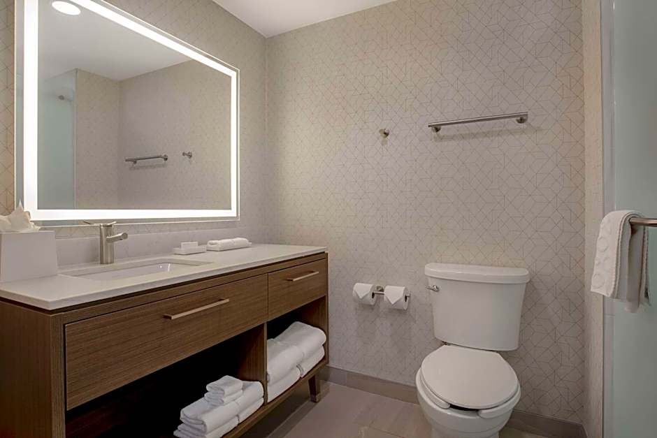 Home2 Suites by Hilton Thunder Bay