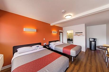 Motel 6-Cranbrook, BC