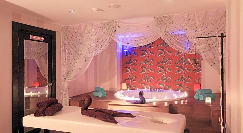 Tac Premier Hotel & Spa