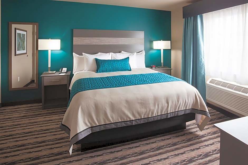 Photo 1 of 7 of Deluxe 1 King Bed Suite