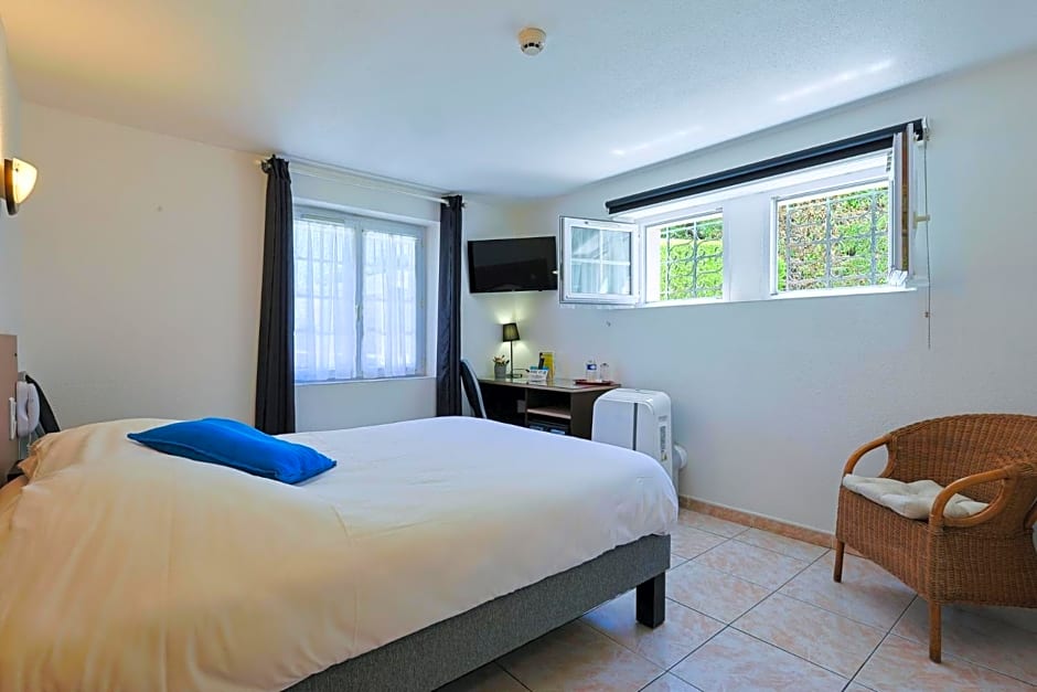 Logis Hotel l'Esterella
