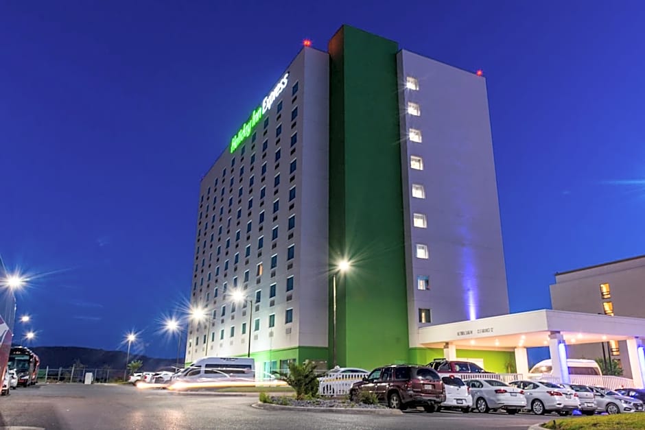 Holiday Inn Express Saltillo Zona Aeropuerto By IHG