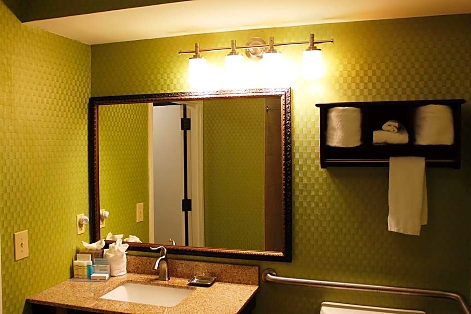 Hampton Inn By Hilton Perry
