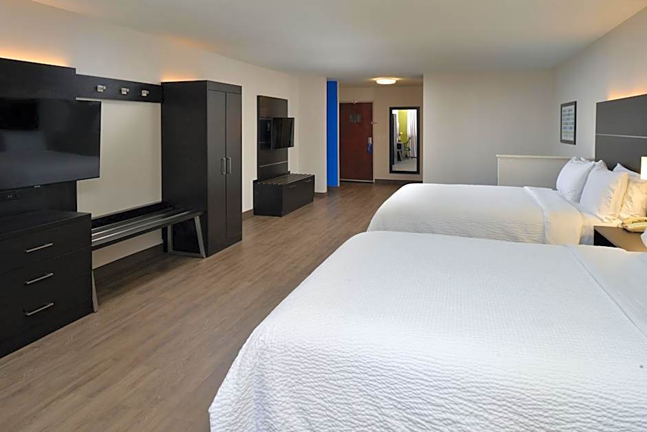 Holiday Inn Express Hotel & Suites Carthage By IHG