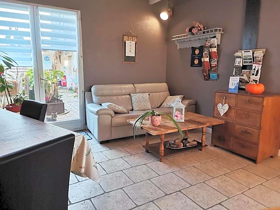 Chambres et Gîte Peyroutas "Amélie" à Vignonet St Emilion