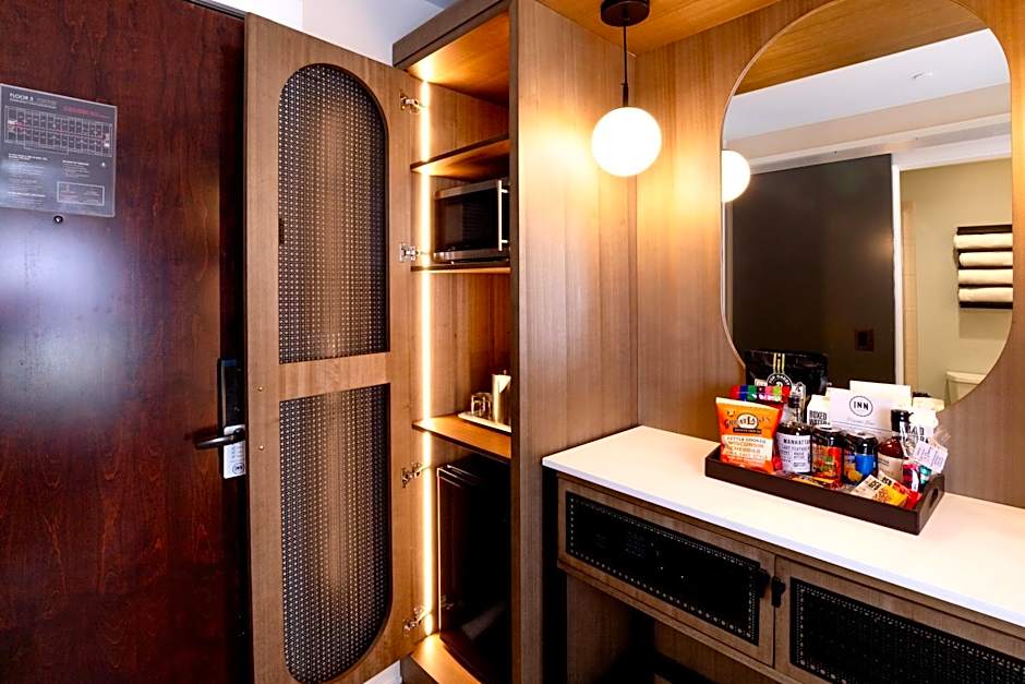 The Inn at Harbor Shores