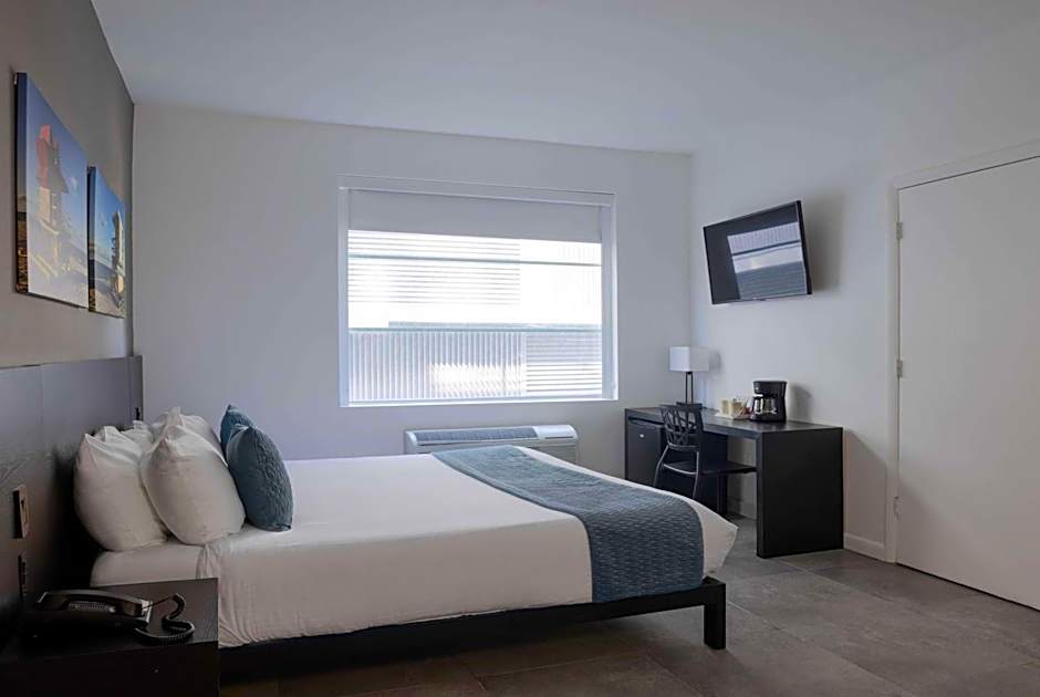 MB Hotel, Trademark Collection by Wyndham