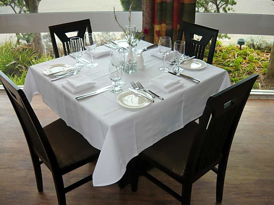 Hospitality Inn Geraldton SureStay Collection by Best Western