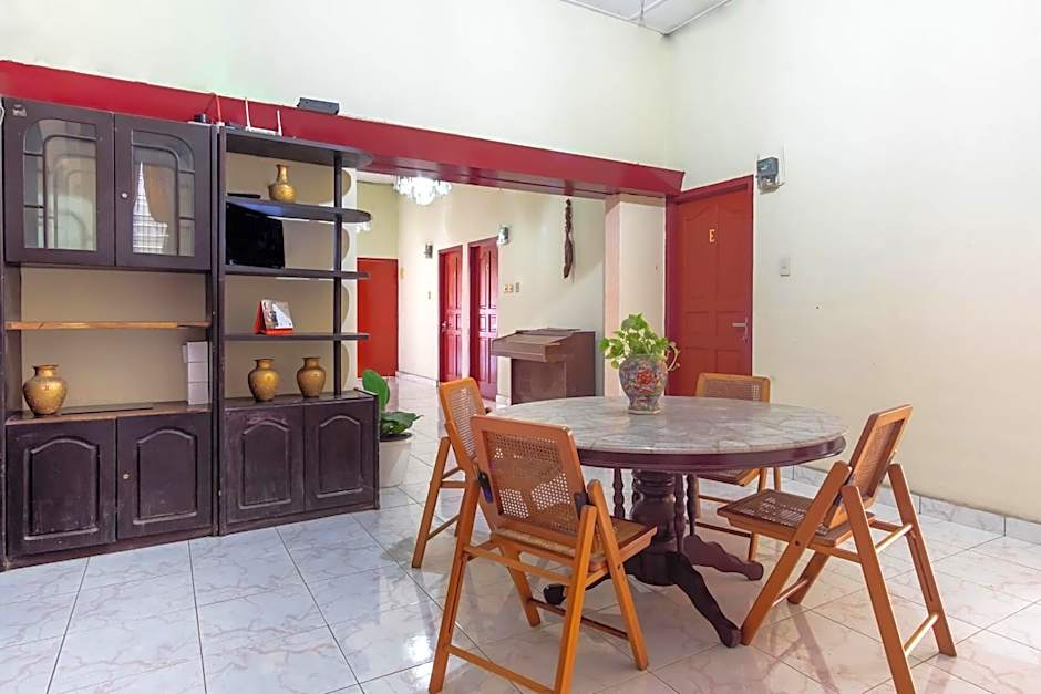 OYO Living 2604 Elicia Kost