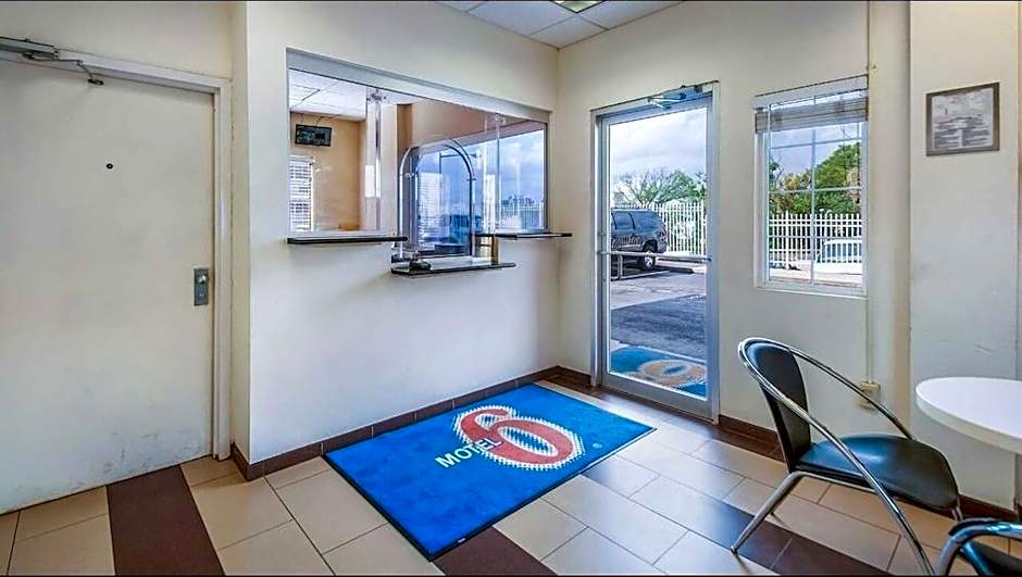 Motel 6-Washington, DC - Convention Center