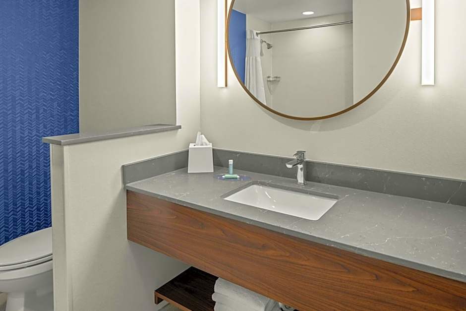 Fairfield by Marriott Inn & Suites Winters Davis