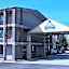 Days Inn & Suites by Wyndham Springfield on I-44