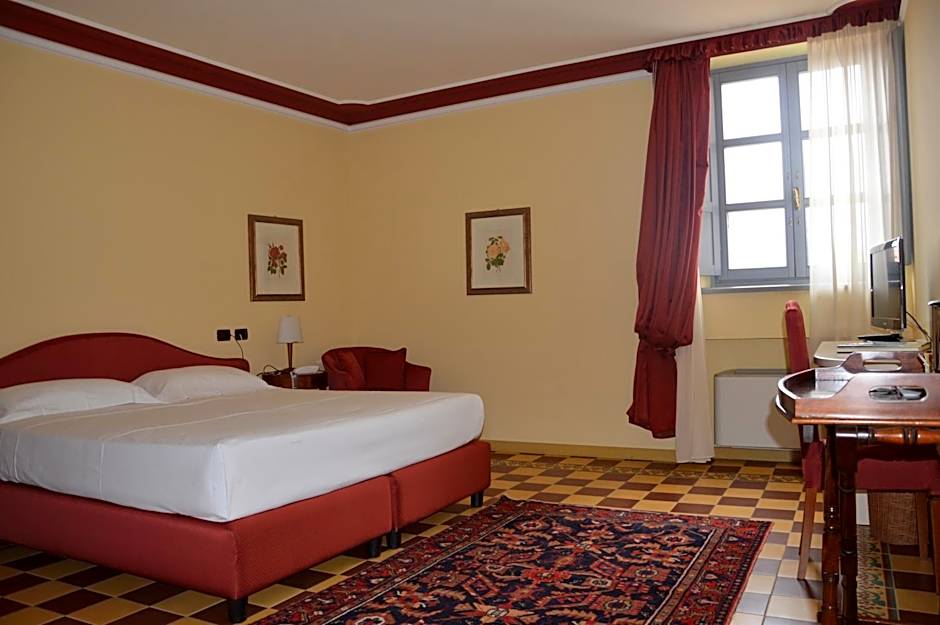 Albergo Castiglione Langhe