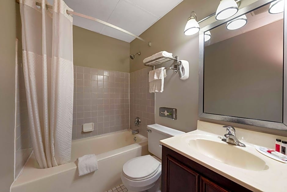 Super 8 by Wyndham Cleveland