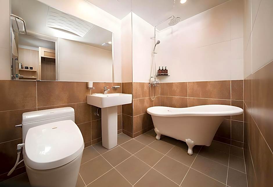 Pino Hotel