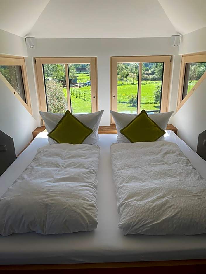 Photo 1 of 13 of Comfort, Lake View