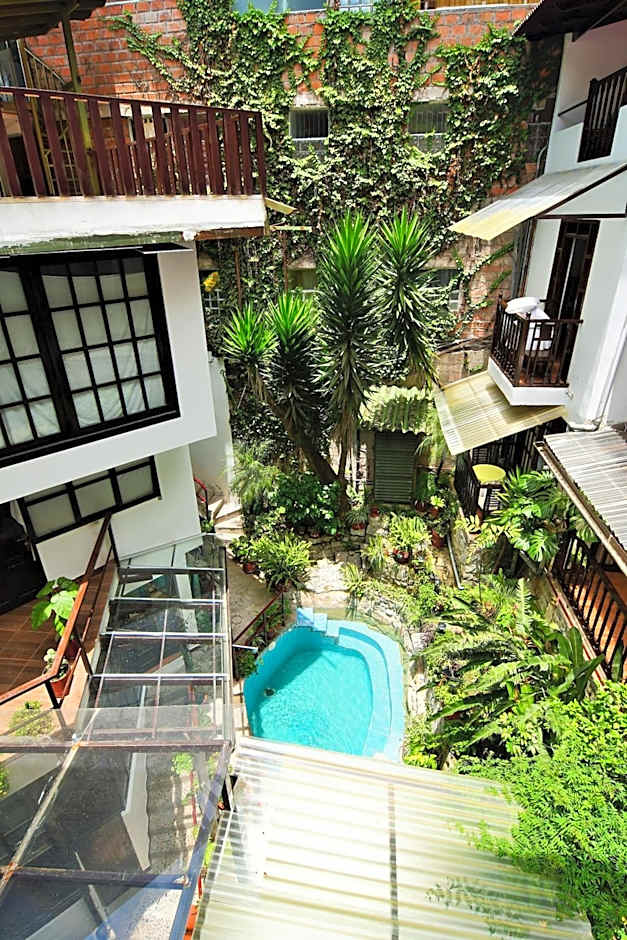 Gringo Bill's Boutique Hotel