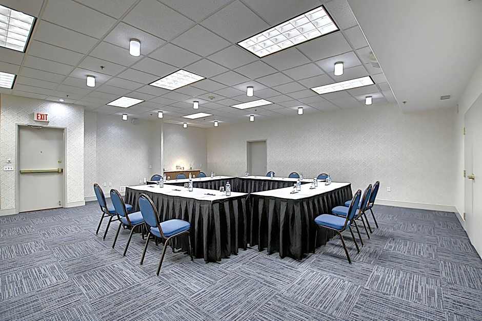 Holiday Inn Express Airport Calgary By IHG