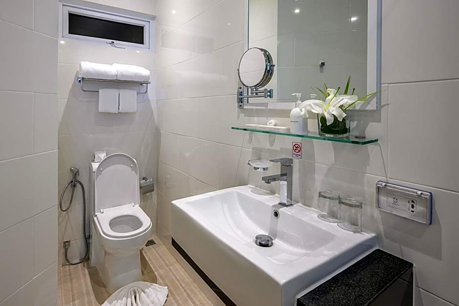 The Beachfront Hotel Phuket