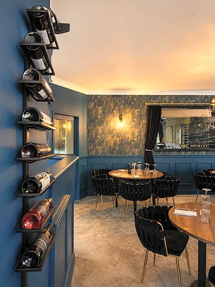 The Popinjay Hotel