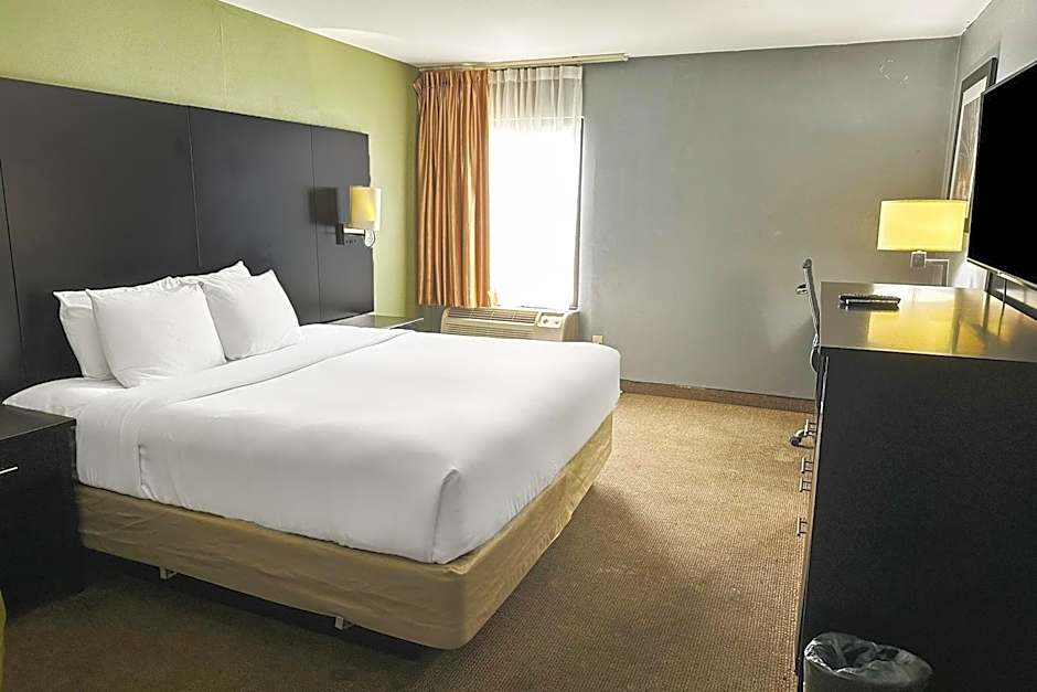 OYO Hotel Rome West GA